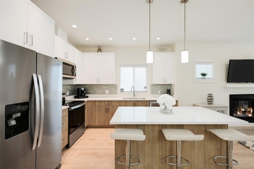 813 Tomack Loop, Langford, BC 