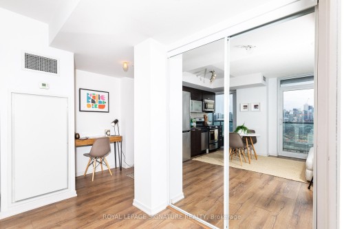 2121E-36 Lisgar Street, Toronto, ON - Indoor Photo Showing Other Room