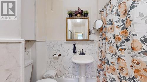 48 Moberly Street, Collingwood, ON - Indoor Photo Showing Bathroom