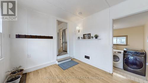 48 Moberly Street, Collingwood, ON - Indoor Photo Showing Laundry Room