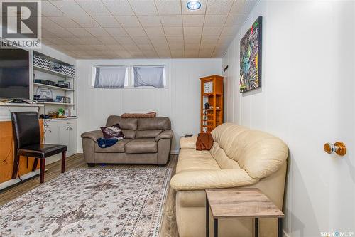 836 Keith Street, Moose Jaw, SK - Indoor