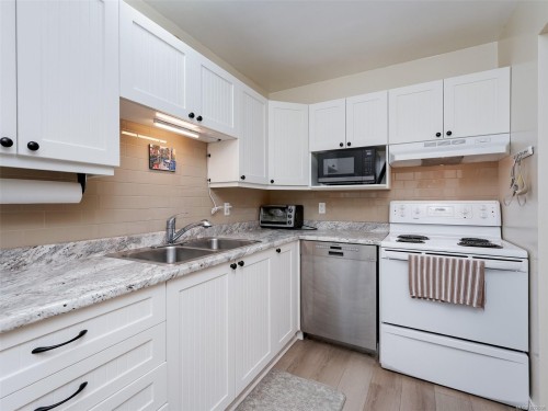 23-515 Mount View Ave, Colwood, BC 