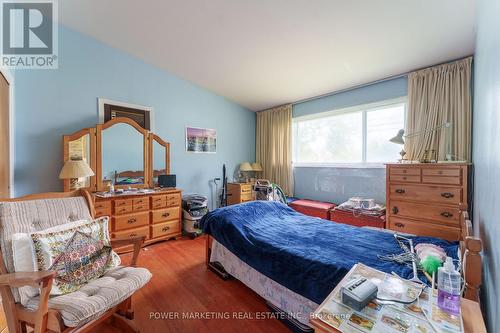 5329 Bank Street, Ottawa, ON - Indoor Photo Showing Bedroom