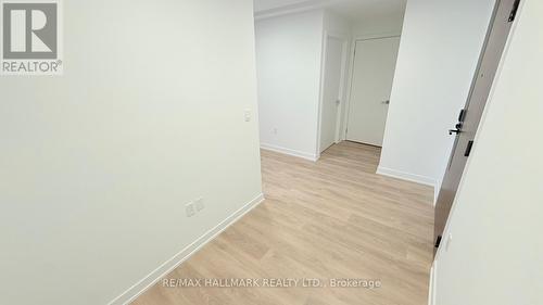 807 - 1037 The Queensway, Toronto, ON - Indoor Photo Showing Other Room