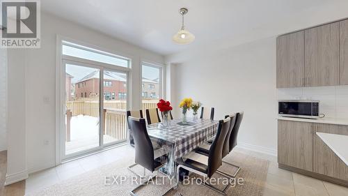 19 Meadow Vista Crescent, East Gwillimbury, ON - Indoor Photo Showing Dining Room