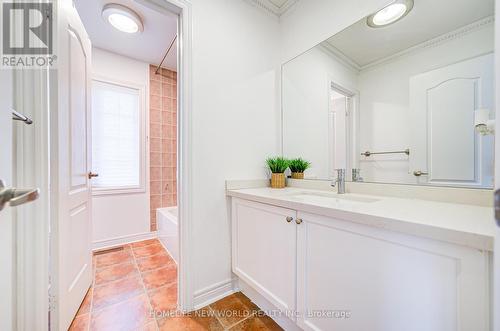46 Teal Crescent, Vaughan, ON - Indoor Photo Showing Bathroom
