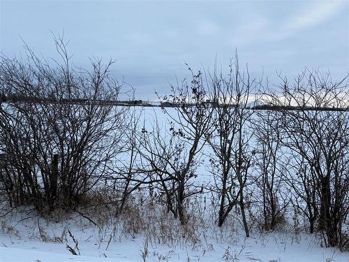 2 Airport Road E, Swan River, MB 