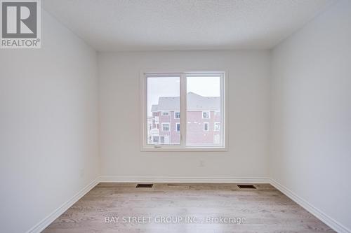 118 Azure Drive, Markham, ON - Indoor Photo Showing Other Room