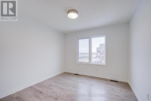 118 Azure Drive, Markham, ON - Indoor Photo Showing Other Room