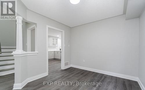 15 Lynn Street, Bradford West Gwillimbury, ON - Indoor Photo Showing Other Room