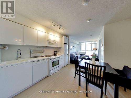 2901 - 15 Iceboat Terrace, Toronto, ON - Indoor