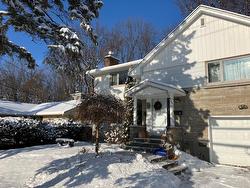 233 Av. Lakeview  Pointe-Claire, QC H9S 4C8