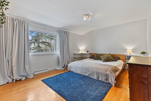Chambre à coucher - 233 Av. Lakeview, Pointe-Claire, QC - Indoor Photo Showing Bedroom