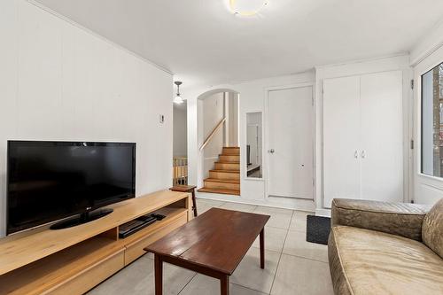 Salle familiale - 233 Av. Lakeview, Pointe-Claire, QC - Indoor Photo Showing Living Room