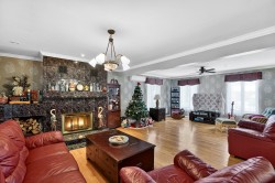 Salon - 