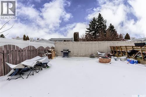 294 Wellington Drive, Moose Jaw, SK - Outdoor