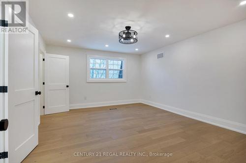 5535 Cedar Springs Road, Burlington, ON - Indoor Photo Showing Other Room