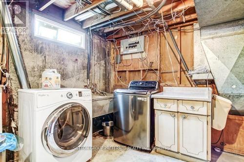 14 Cowan Avenue, London South (South R), ON - Indoor Photo Showing Laundry Room