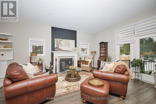 Great Room - 23 Sassafras Row, Fort Erie (Ridgeway), ON 