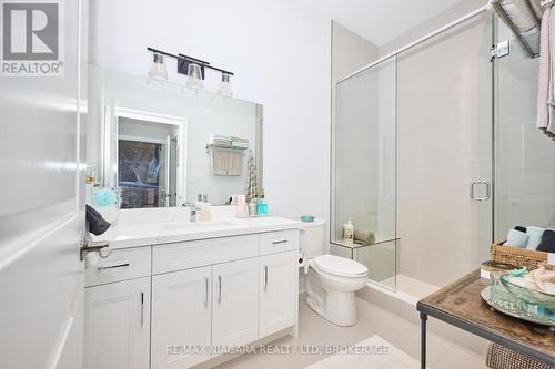 Primary Bedroom w/3pc Bathroom & Walk-in-closet - 23 Sassafras Row, Fort Erie (Ridgeway), ON 