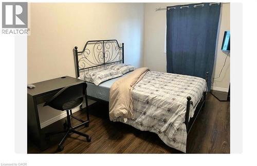129 Rochefort Street, Kitchener, ON - Indoor Photo Showing Bedroom
