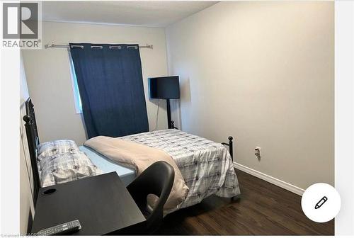 129 Rochefort Street, Kitchener, ON - Indoor Photo Showing Bedroom