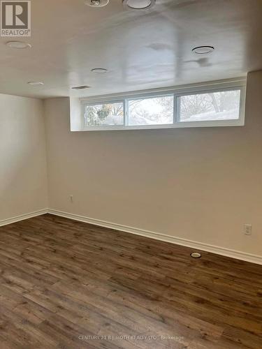 B - 20 Meadowland Avenue, Barrie, ON - Indoor Photo Showing Other Room