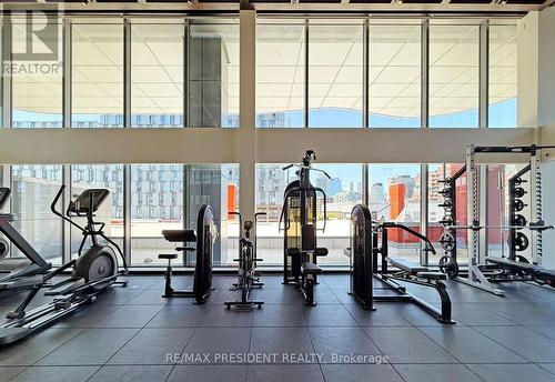 901 - 425 Front Street E, Toronto, ON - Indoor Photo Showing Gym Room