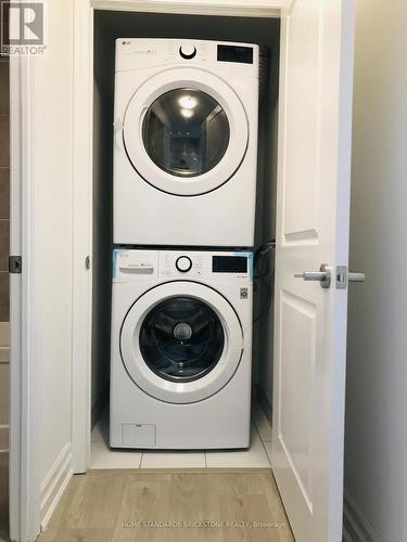 804B - 8 Rouge Valley Drive W, Markham, ON - Indoor Photo Showing Laundry Room