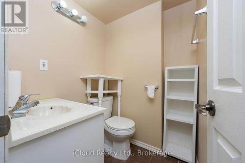 66 Dutch Crescent, Brampton, ON - Indoor Photo Showing Bathroom