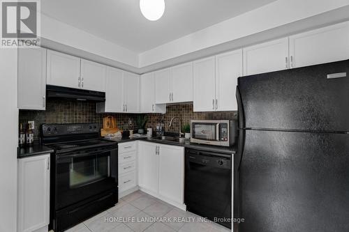 8 - 5025 Ninth Line, Mississauga, ON - Indoor Photo Showing Kitchen
