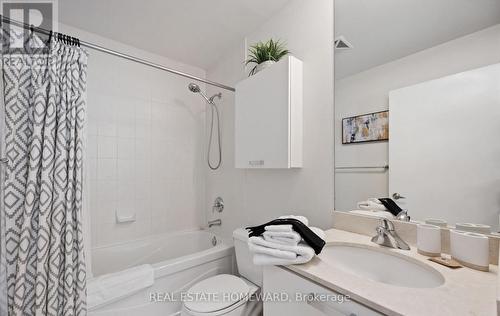 En-Suite Bath - 2501 - 38 Grenville Street, Toronto, ON - Indoor Photo Showing Bathroom