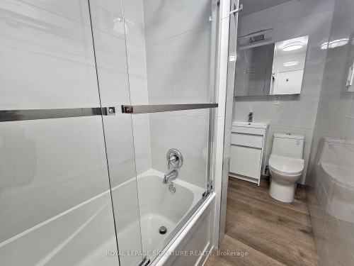 2-534 Dovercourt Road, Toronto, ON - Indoor Photo Showing Bathroom
