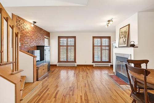 Overall view - 3-4500 Av. Henri-Julien, Montréal (Le Plateau-Mont-Royal), QC - Indoor With Fireplace