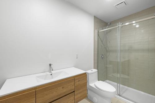 Bathroom - 1461 Av. Valois, Montréal (Mercier/Hochelaga-Maisonneuve), QC - Indoor Photo Showing Bathroom