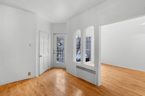 Salon - 1461 Av. Valois, Montréal (Mercier/Hochelaga-Maisonneuve), QC - Indoor Photo Showing Other Room