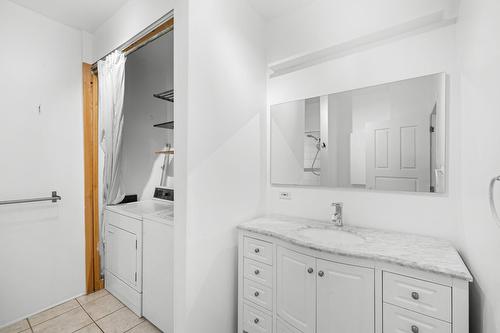 Bathroom - 1461 Av. Valois, Montréal (Mercier/Hochelaga-Maisonneuve), QC - Indoor