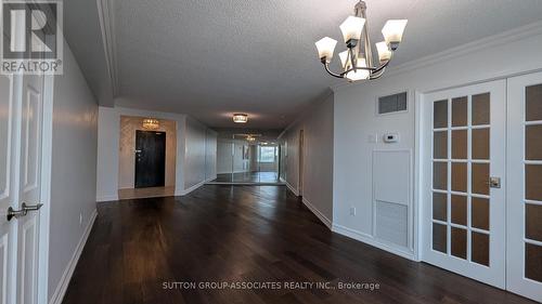 1018 - 7905 Bayview Avenue, Markham, ON - Indoor Photo Showing Other Room