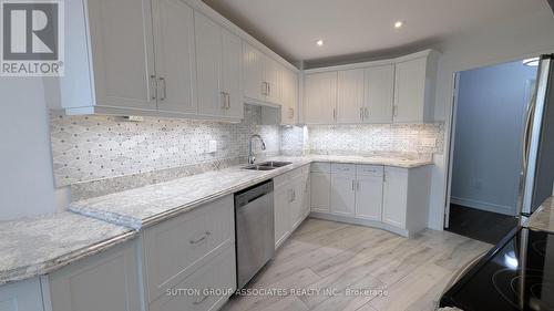 1018 - 7905 Bayview Avenue, Markham, ON - Indoor Photo Showing Kitchen With Double Sink
