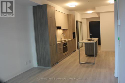 1601 - 65 Broadway Avenue, Toronto, ON - Indoor