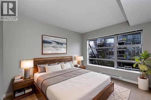 311 90 Regatta Landing, Victoria, BC - Indoor Photo Showing Bedroom