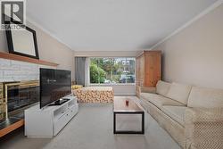 3845 W 14TH  Vancouver, BC V6R 2X1