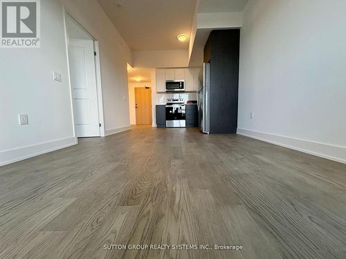 210 - 204 Burnhamthorpe Road E, Mississauga, ON - Indoor