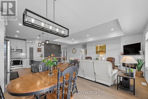 19 Statham Street, Strathroy-Caradoc (Se), ON - Indoor Photo Showing Other Room