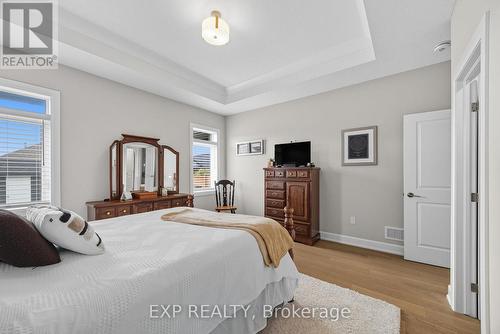 19 Statham Street, Strathroy-Caradoc (Se), ON - Indoor Photo Showing Bedroom