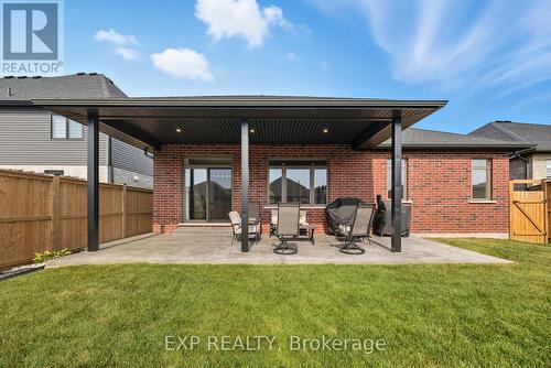 19 Statham Street, Strathroy-Caradoc (Se), ON - Outdoor With Deck Patio Veranda With Exterior