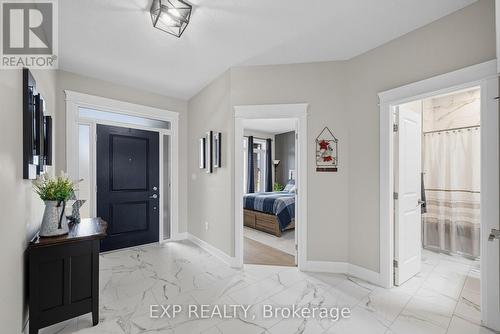 19 Statham Street, Strathroy-Caradoc (Se), ON - Indoor Photo Showing Other Room