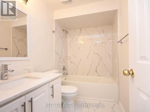 93 Martindale Crescent, Brampton, ON - Indoor Photo Showing Bathroom
