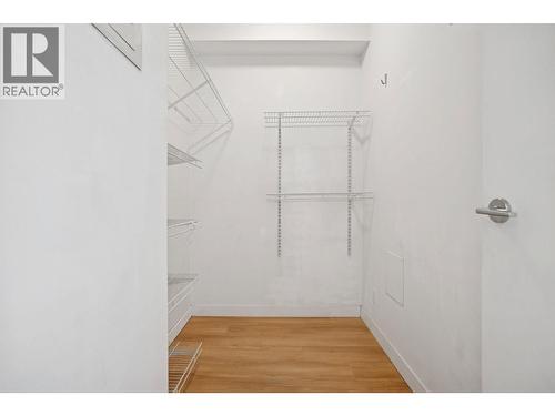 1203 1050 Smithe Street, Vancouver, BC - Indoor With Storage