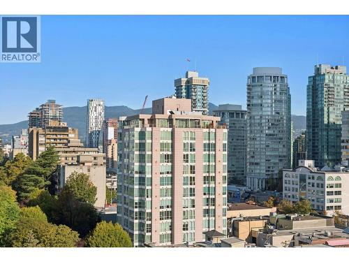 1203 1050 Smithe Street, Vancouver, BC - Outdoor With Facade